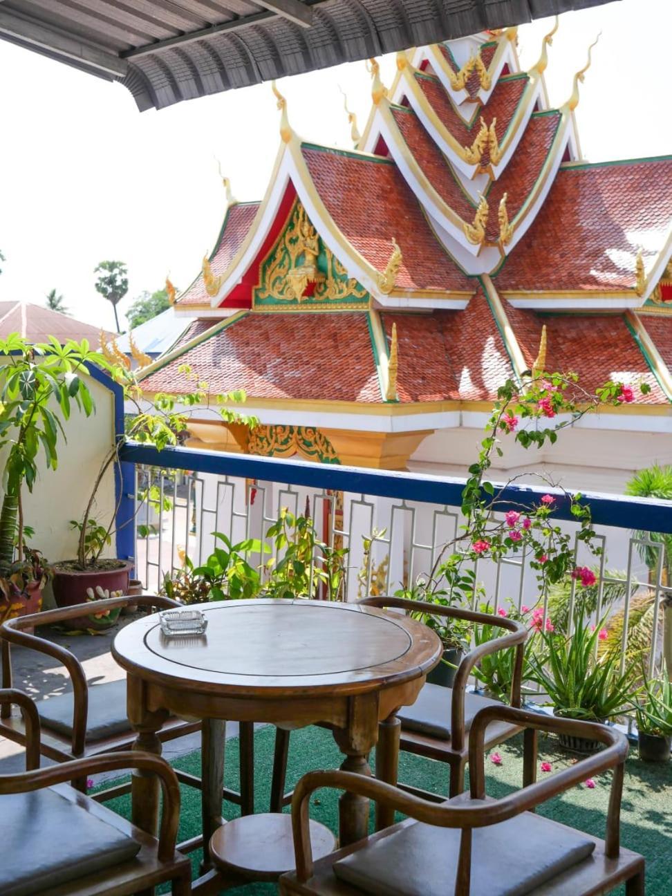 Kfg Guesthouse Тхакхек Екстер'єр фото